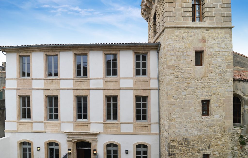 Arles
