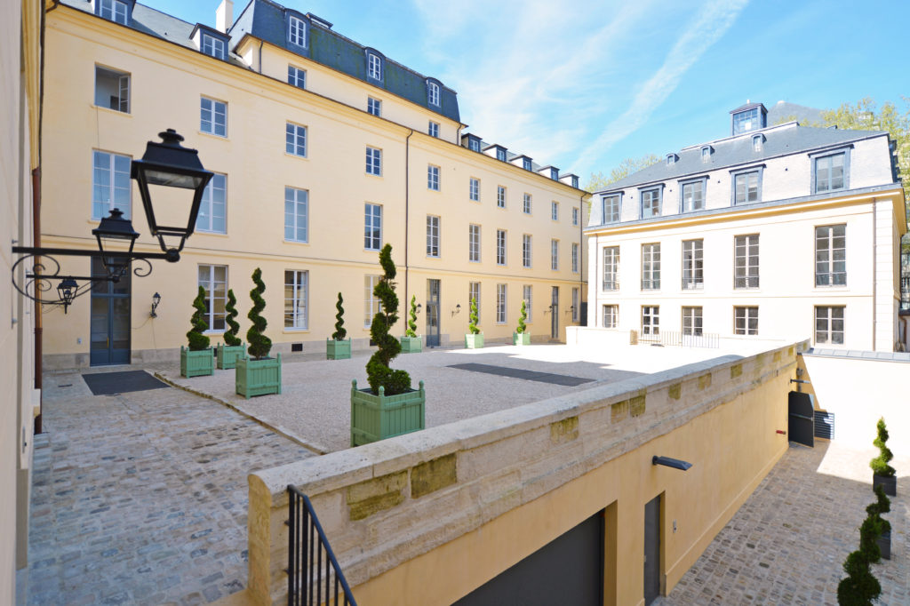 VERSAILLES Hôtel de Louvois