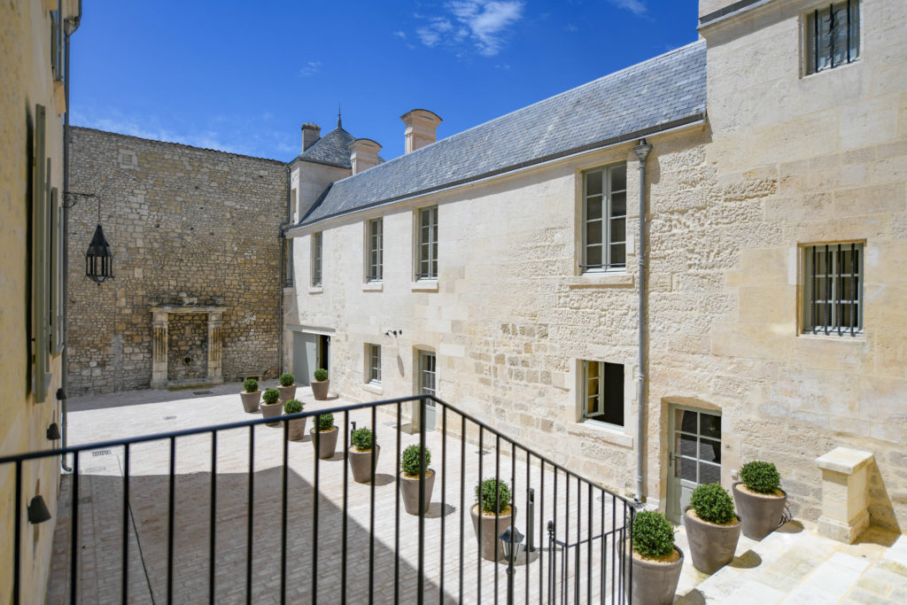 SAINTES - Hôtel de Bremond d’Ars