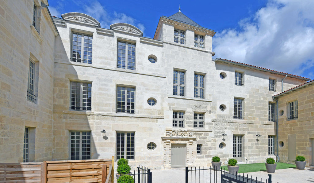 SAINTES - 23, rue des Jacobins - 9bis, rue Maurice Martineau