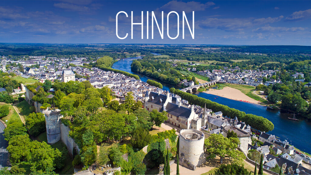 CHINON - 24, place du Général de Gaulle