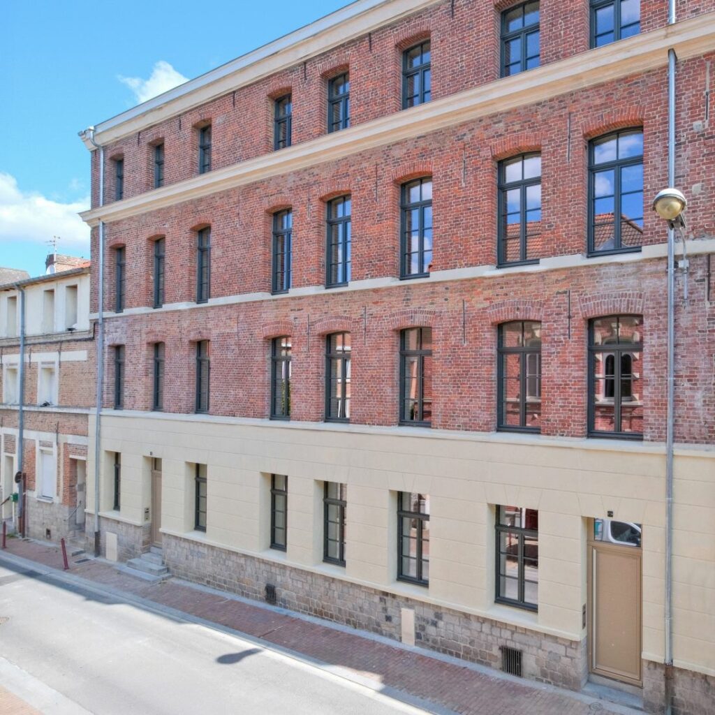 Lorem ipsum dolor sit amet, consectetur adipiscing elit. Ut quis efficitur ipsum. Vivamus vel nibh condimentum, semper tellus eget, commodo dolor.