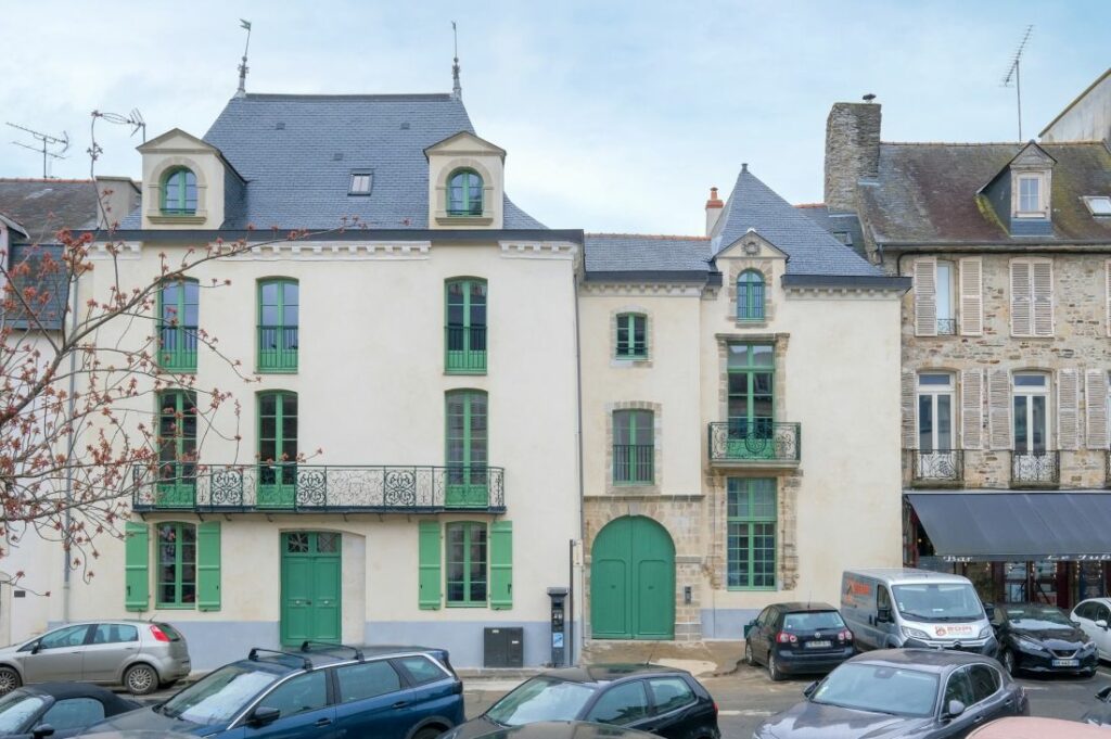 Lorem ipsum dolor sit amet, consectetur adipiscing elit. Ut quis efficitur ipsum. Vivamus vel nibh condimentum, semper tellus eget, commodo dolor.